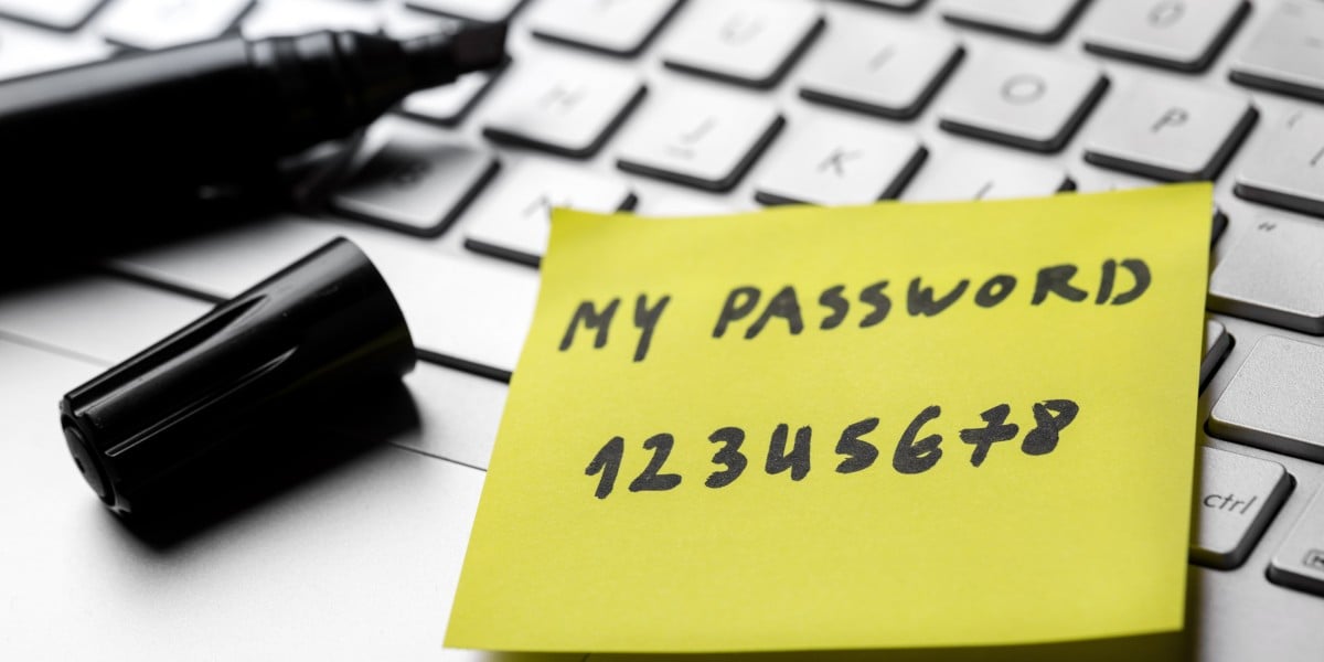 Easy-password-sticky-note-bad-security